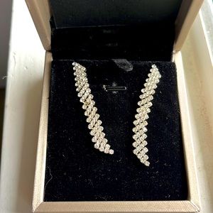 Dangly luxury Crystal Costume jewelry